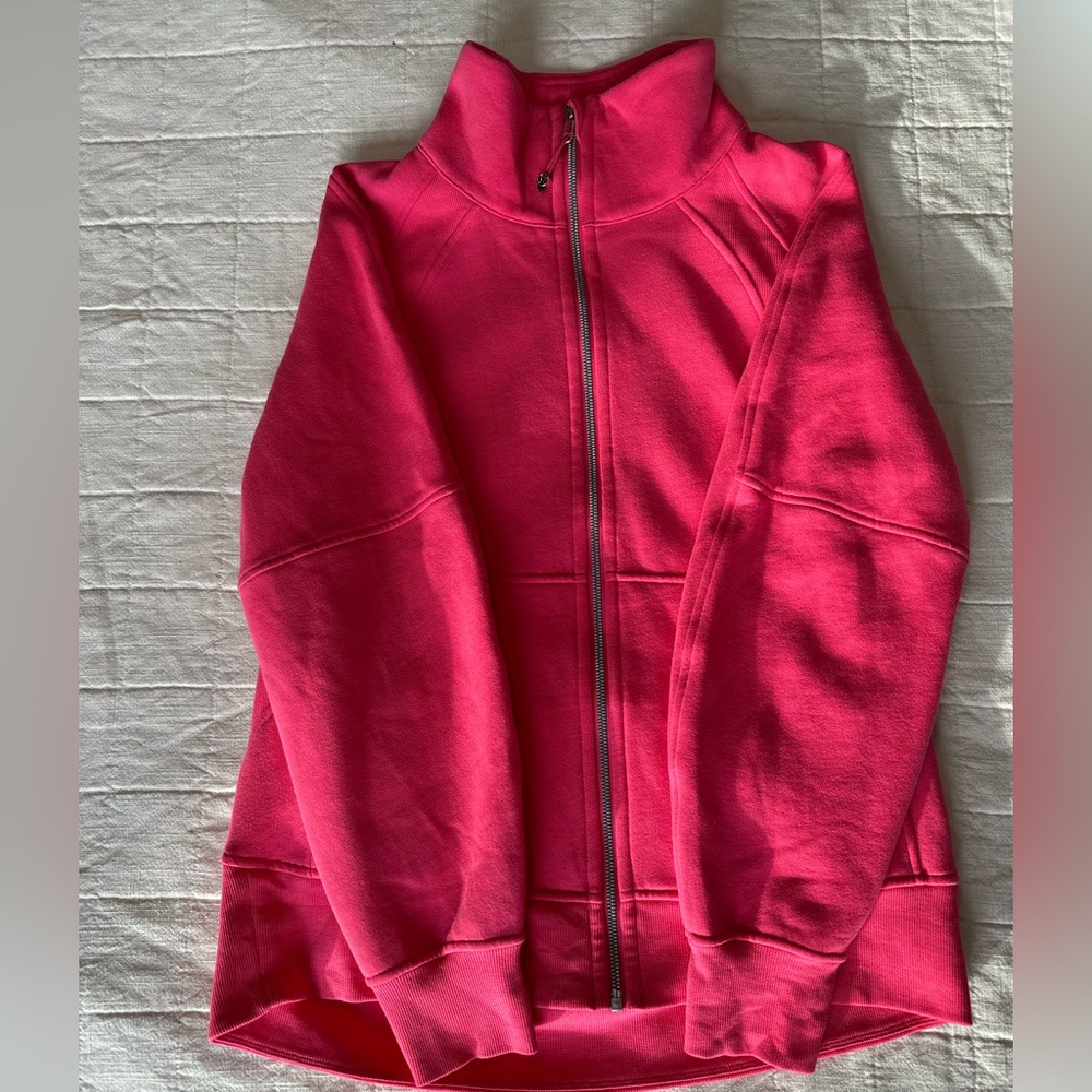 Lululemon Scuba Oversized Funnel-Neck Zip in Pink. Size XS/S
